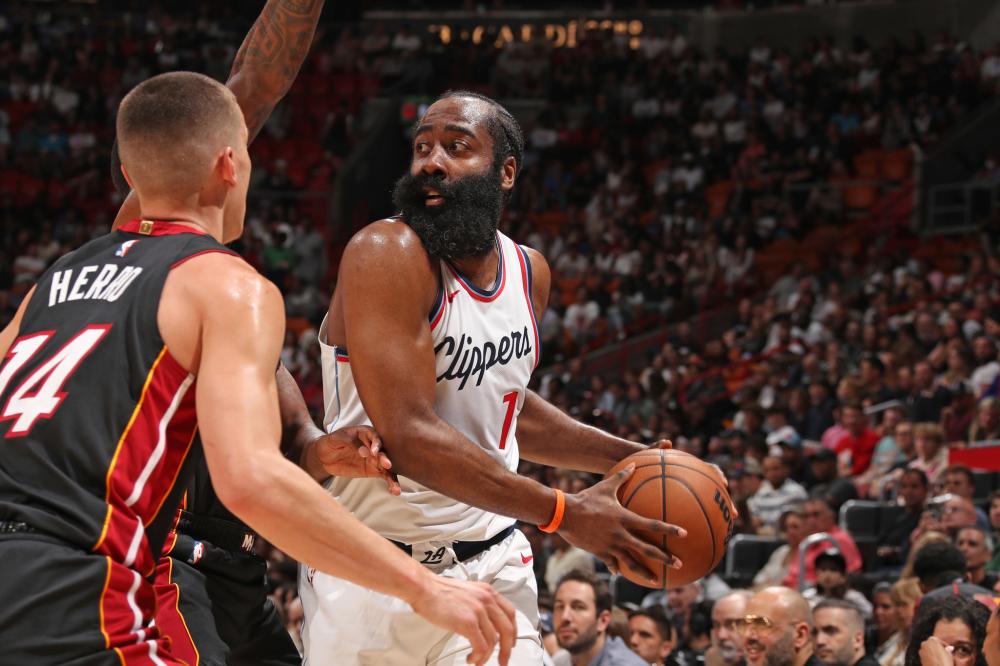 鲜明的人物 鲜明的人物