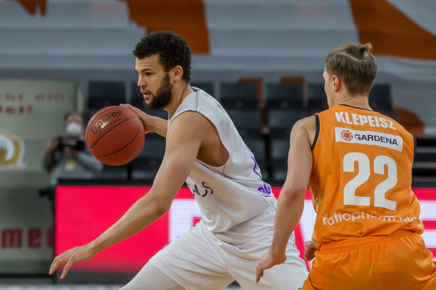 化和球迷情 化和球迷情