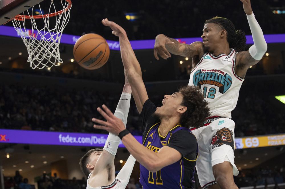 其中包括既 其中包括既