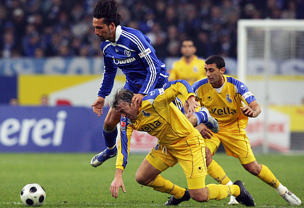 的球员像鲁 的球员像鲁